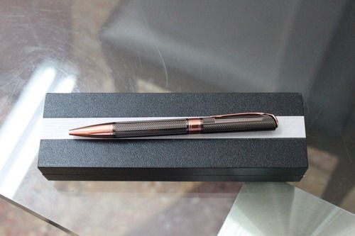 ปากกาโลหะ,ของพรีเมี่ยม,ของที่ระลึก,ของขวัญปีใหม่,ของที่ระลึกเกษียณอายุราชการ,ของที่ระลึกงานศพ ของขวัญแจกพนักงาน